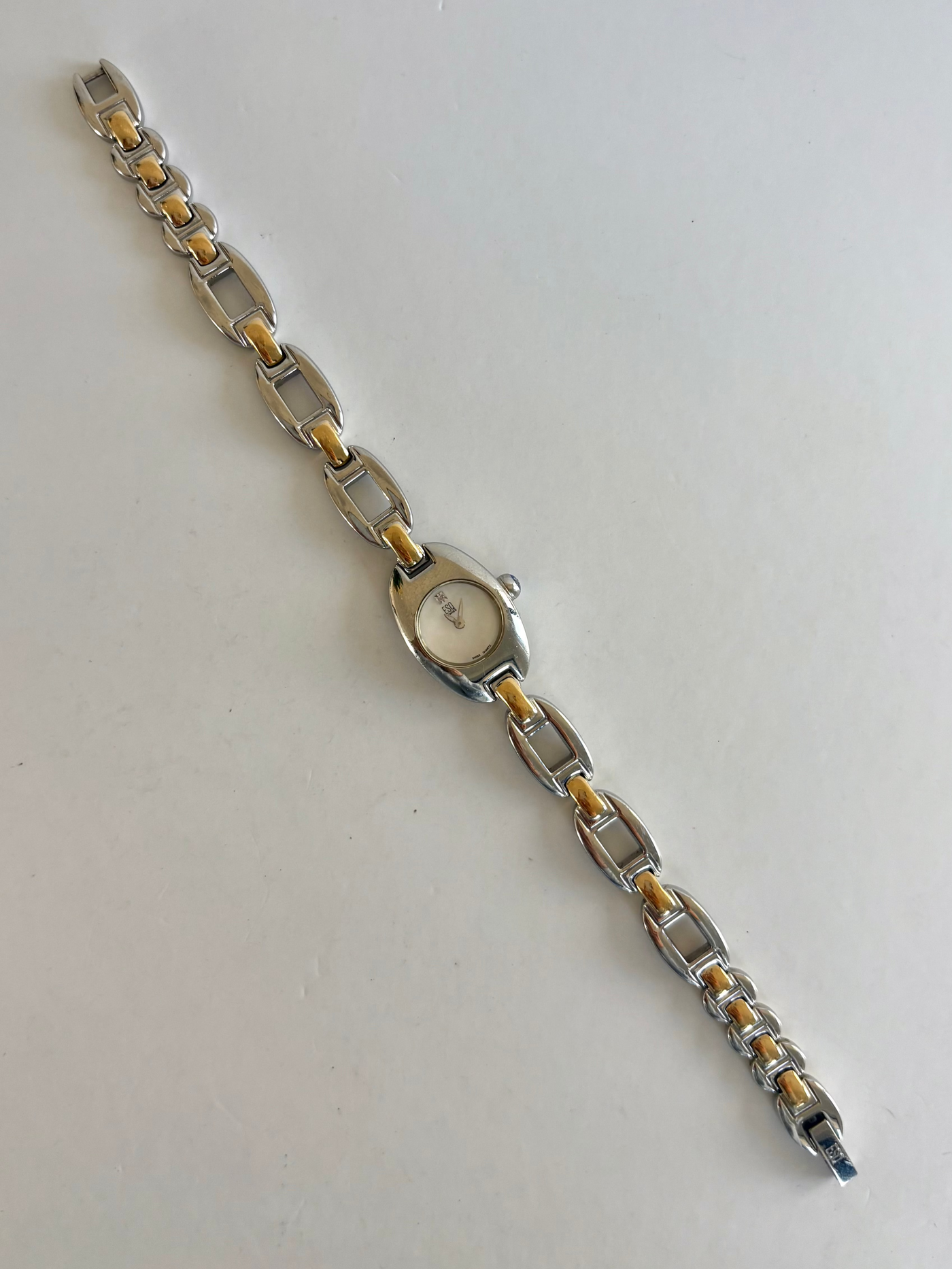 Sjælden Vintage Cirkel Guld & Sølv To Tonet Delikat Dameur