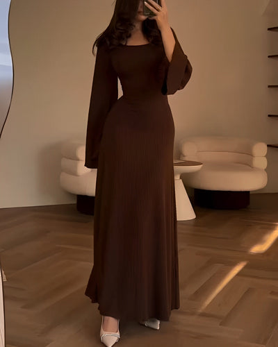 Gabriella - Lang elegant strikkjole